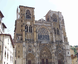 St Maurice Cathedral (35km from the g&icirc;te)