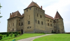 Ch&acirc;teau de Septeme in Pont-Ev&egrave;que (30 km from the g&icirc;te)