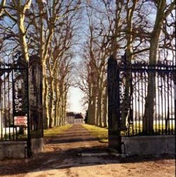 Ch&acirc;teau de Brangues in Morestel (55 km from the g&icirc;te)